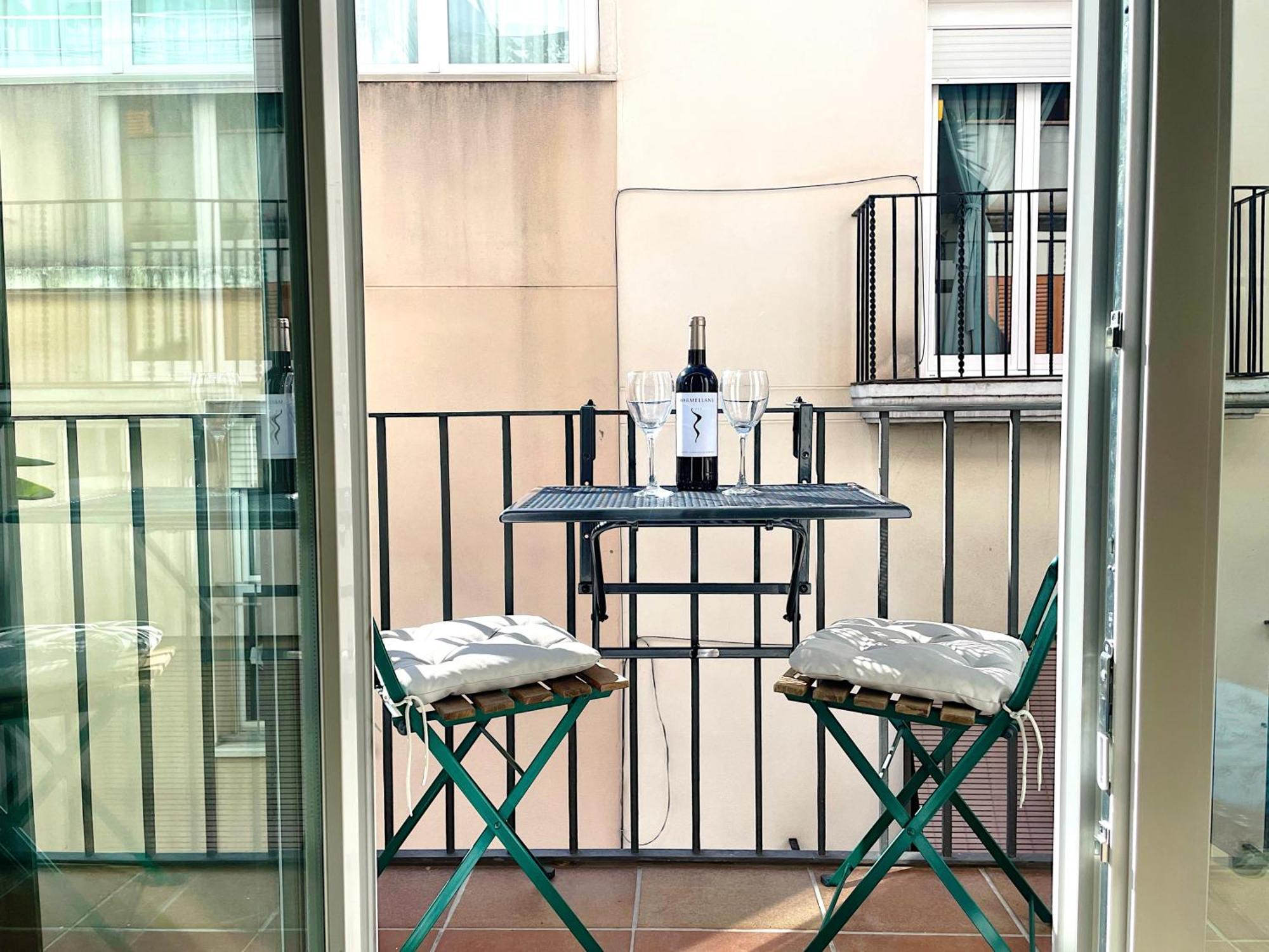 Abbott Apartment - 1 Min From The Beach - 100M2 - Sleeps 8 Sitges Exterior foto