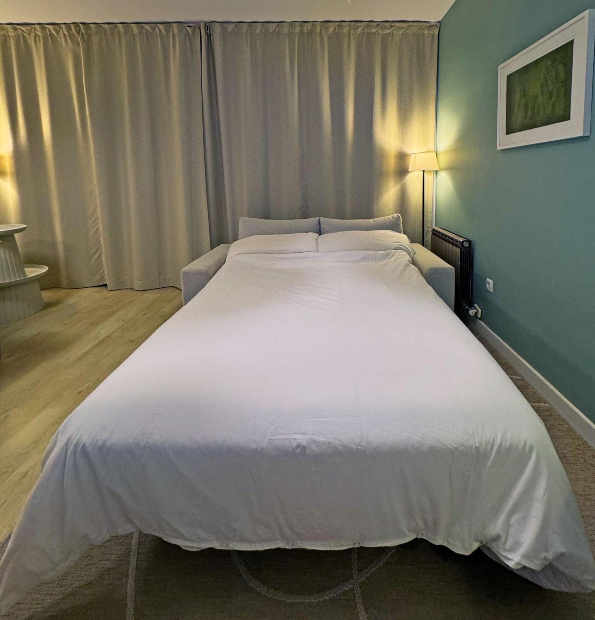 Abbott Apartment - 1 Min From The Beach - 100M2 - Sleeps 8 Sitges Exterior foto